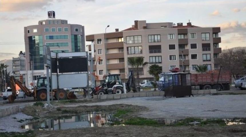 Milas&rsquo;ta Vatandaştan Kamyon Parklarına Tepki