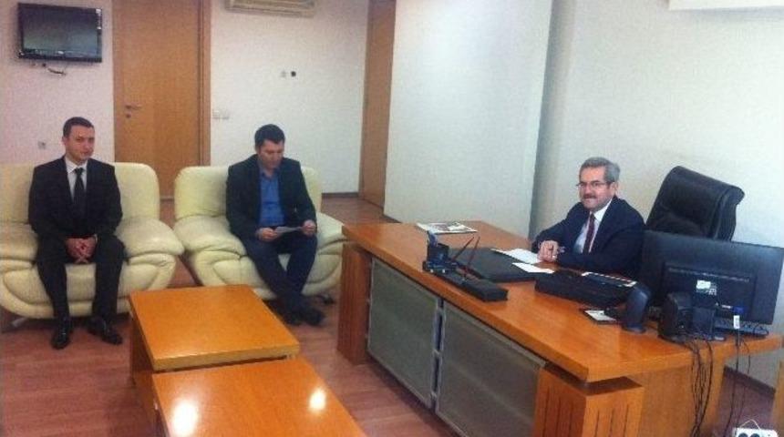 "n&ouml;bet&ccedil;i Vekil" &Uuml;n&uuml;var, Sorun Dinledi