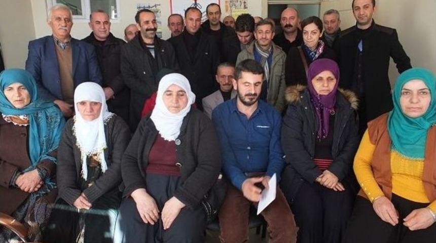 Stk&rsquo;lardan Barış İ&ccedil;in İki G&uuml;nl&uuml;k Oturma Eylemi