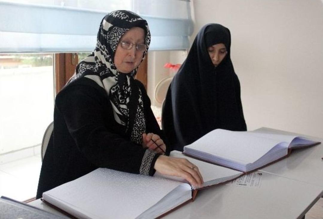(&ouml;zel Haber) G&ouml;rme Engelliler Braille Alfabesi İle Kur&rsquo;an-ı Kerim &Ouml;ğreniyor
