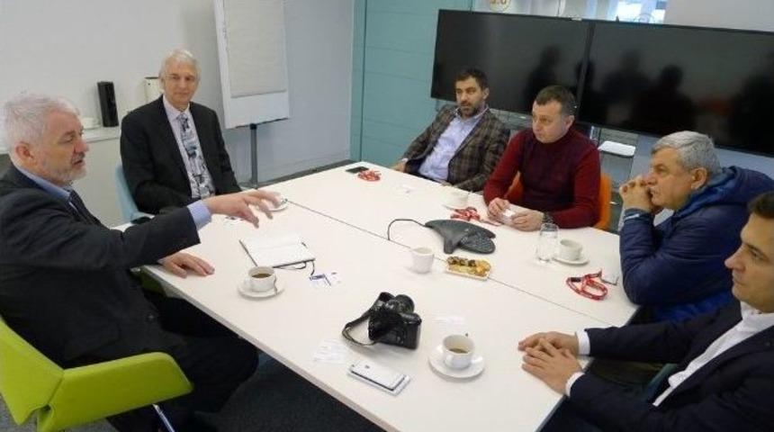 Kent Meydanı Ve Metro İncelemesi