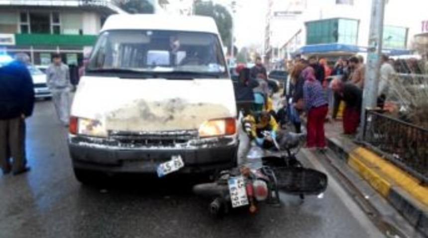 Soma&rsquo;da Trafik Kazası: 2 Yaralı