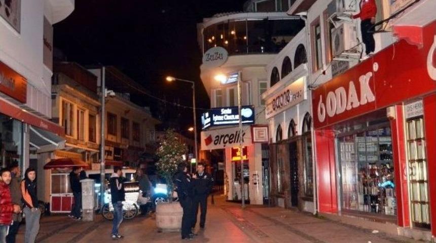 C&uuml;zdanı İ&ccedil;in Olmadık Yerde Mahsur Kaldı