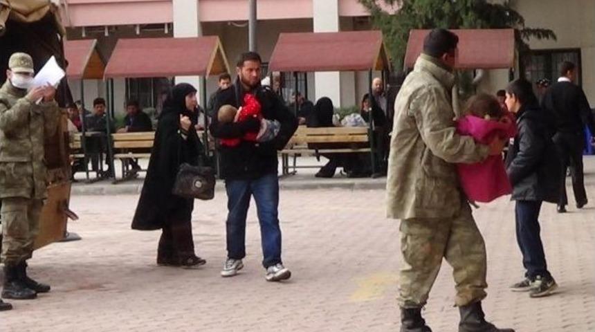 Suriye Sınırında Ka&ccedil;ak Peruk Yakalandı