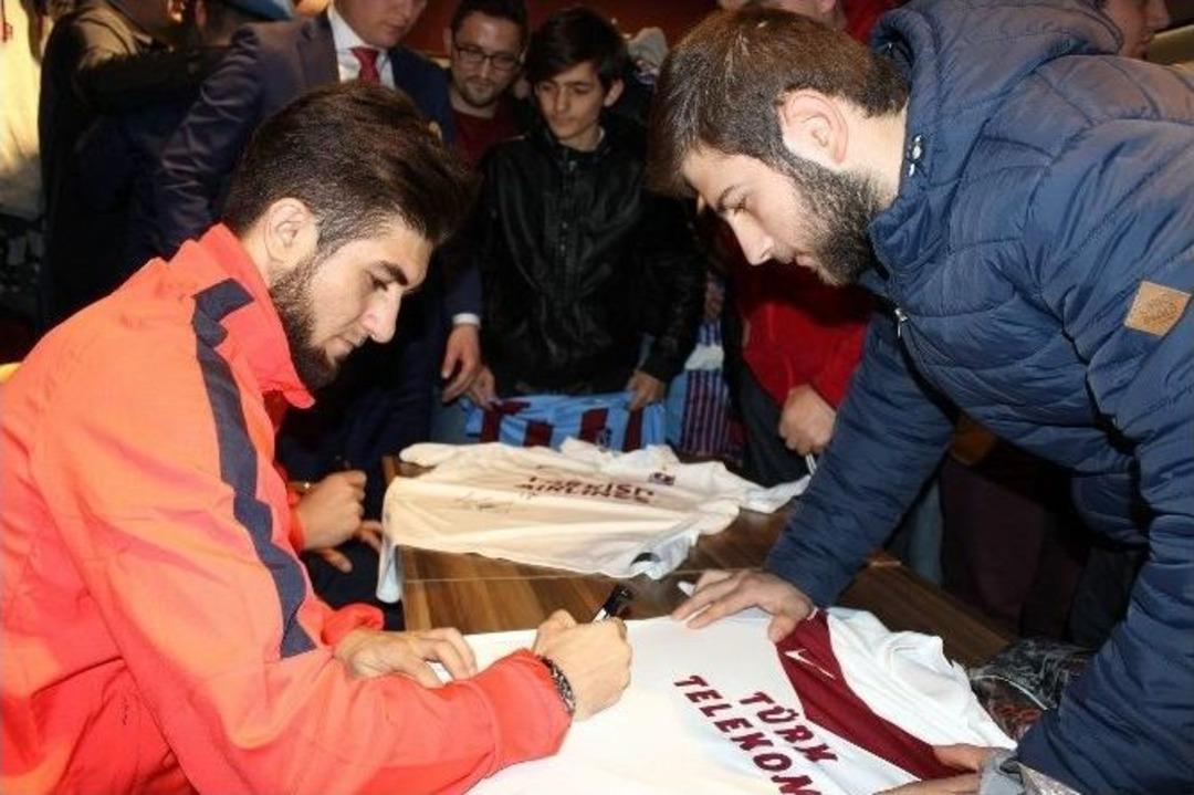 Horon Eşliğinde Ts Clup A&ccedil;ılışı