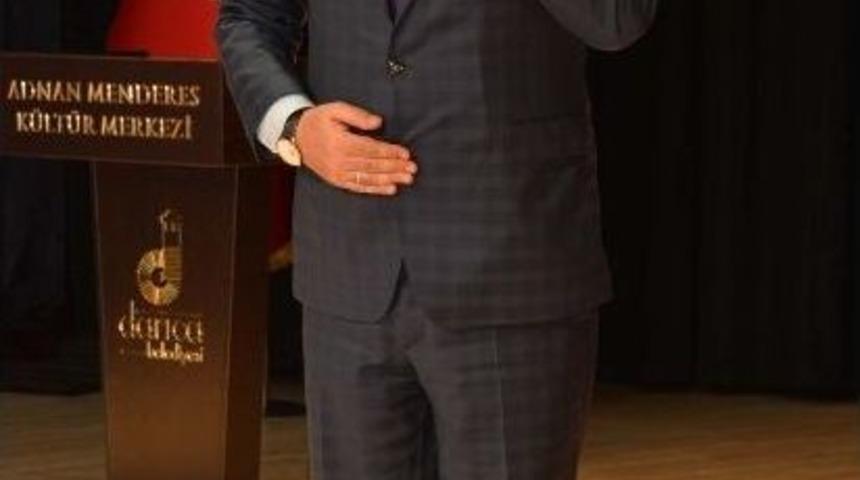 İlahiyat&ccedil;ı &Ouml;mer D&ouml;ngeloğlu&rsquo;dan Birlik &Ccedil;ağrısı