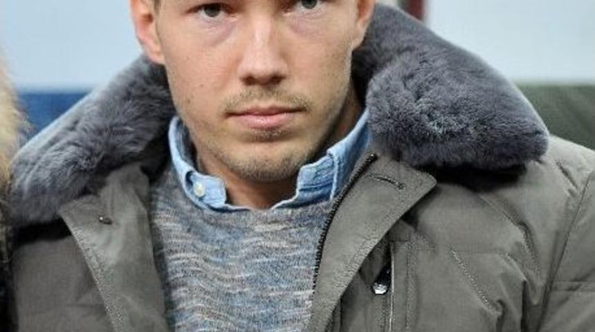 Galatasaray&rsquo;ın Yeni Transferi Lınnes Trib&uuml;nde