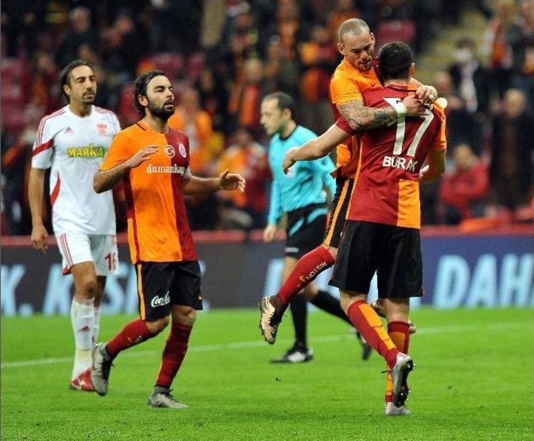 Burak Yılmaz İle Taraftarlar Arasında Gerginlik