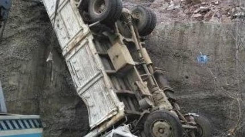 Hurda Kamyonu Hurdaya D&ouml;nd&uuml;