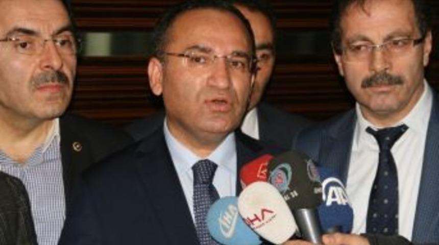 Adalet Bakanı Bekir Bozdağ: "chp Genel Başkanı Kemal Kılı&ccedil;daroğlu Zannediyorum Kendi Vasfını Tarif Etmiştir"