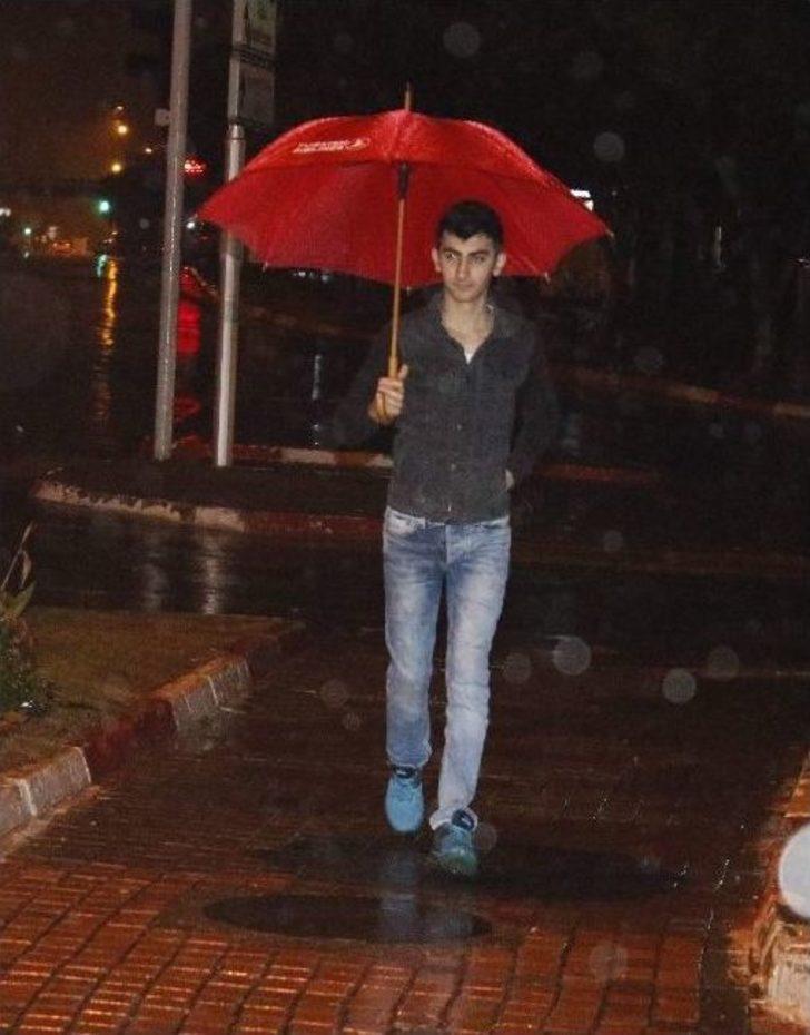 Antalya Güne Yağmurla Başladı G5