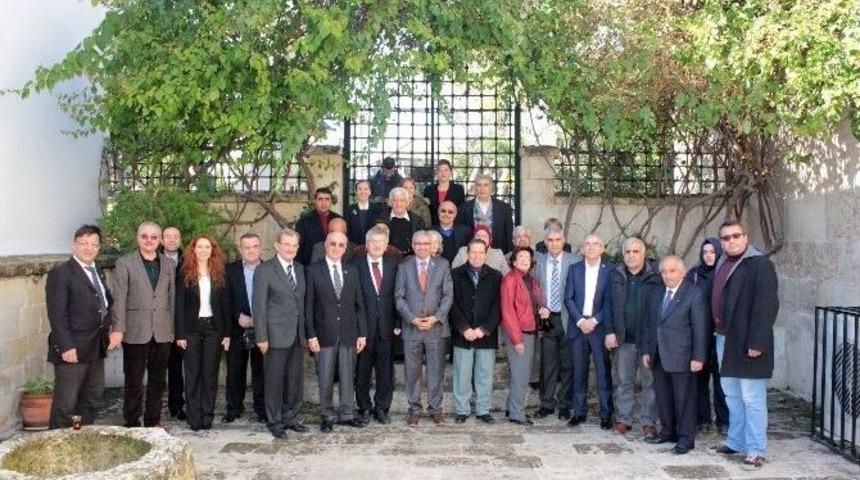 Kızılay&rsquo;ın Hilali Adana&rsquo;da Parlıyor