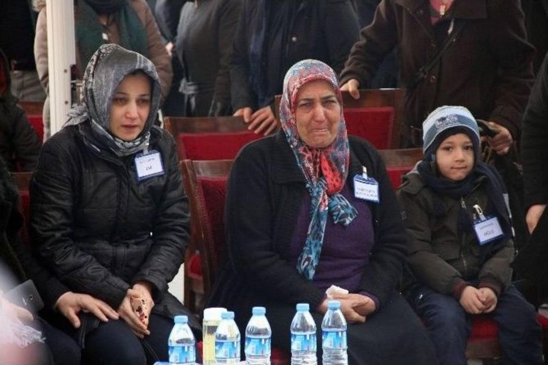 Sur Şehidi &rsquo;salavatlarla&rsquo; Memleketine Uğurlandı