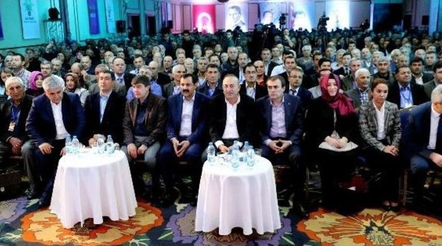 Bakan &Uuml;nal&rsquo;dan Bildiriye İmza Atan Akademisyenlere Ağır Eleştiri