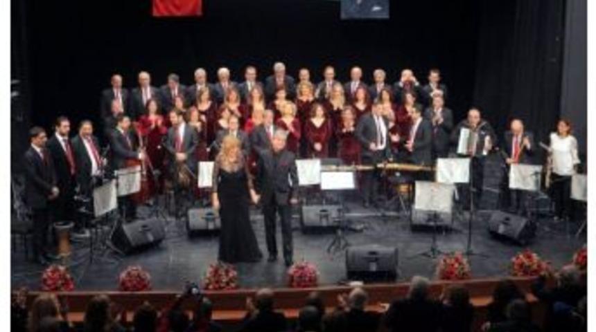 G&uuml;lnihal Yılın İlk Konserini Verdi