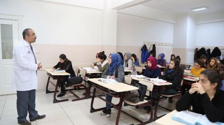 Eğitime Şahinbey&rsquo;den Destek