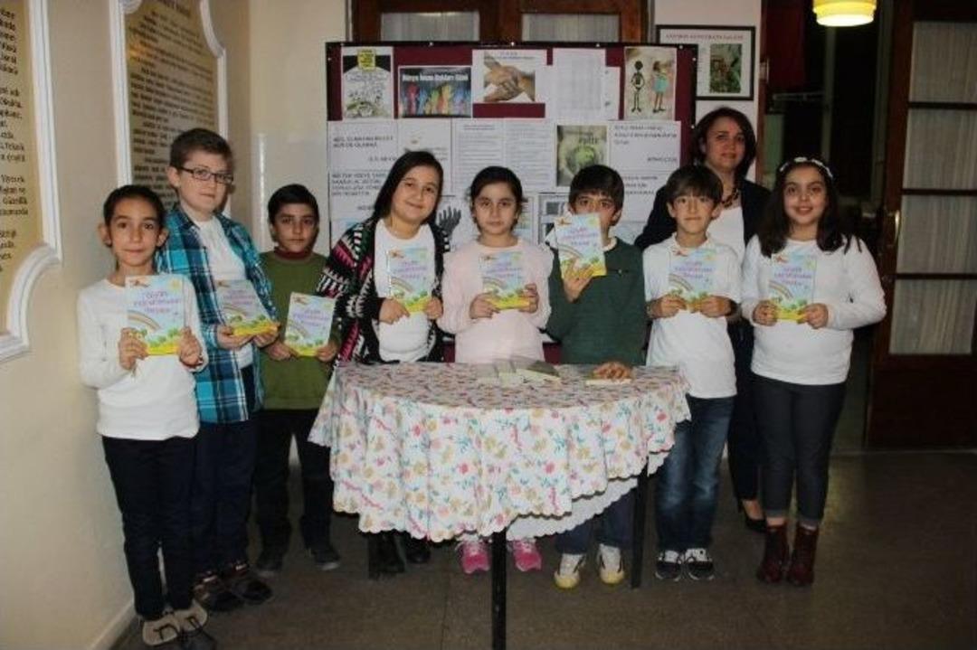 Minikler Şiirlerini L&ouml;semili &Ccedil;ocuklar İ&ccedil;in Okudu