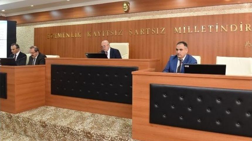 Sekmen: &ldquo;meclisimiz 2016&rsquo;da Da İstişare İ&ccedil;erisinde Olacak&rdquo;