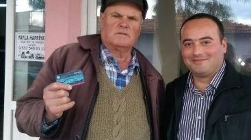 65 Yaş &Uuml;st&uuml; Ve Engelli Kartı Dağıtımı S&uuml;r&uuml;yor