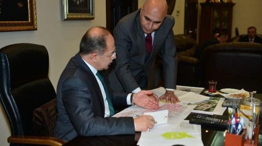 Akdağ, Se&ccedil;imlere Tamamlanmış Eserlerle Git Tavsiyesi Yaptı