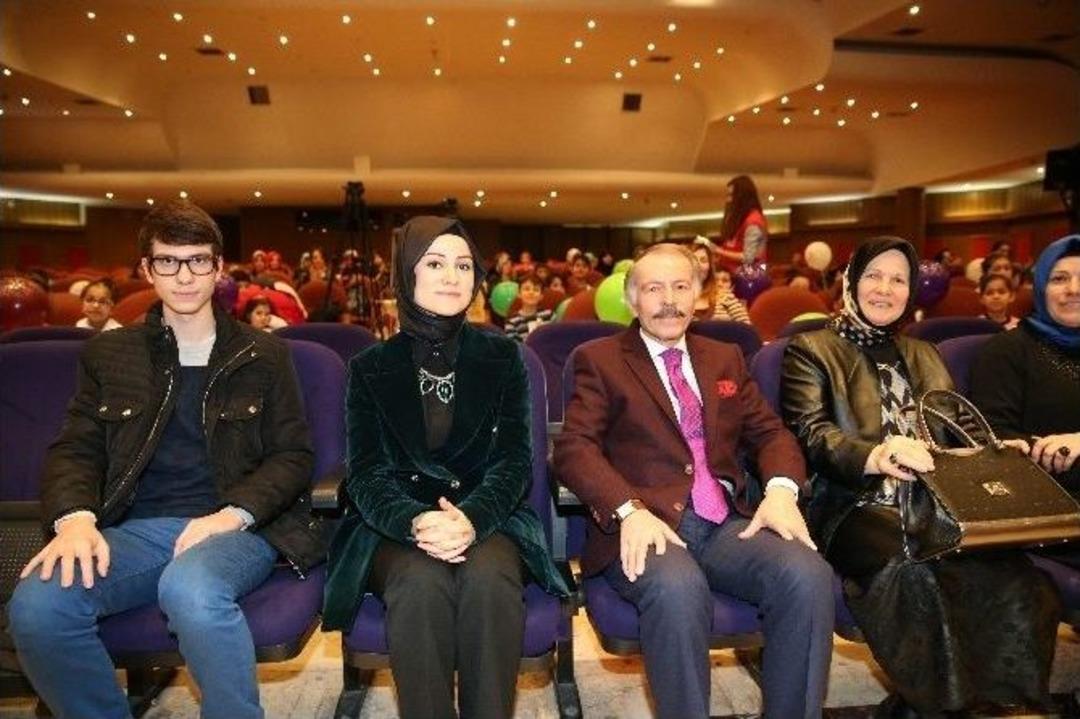 T&uuml;rk Kızılayı Bayrampaşa Şubesi, &Ccedil;ocukları Şenlikte Buluşturdu