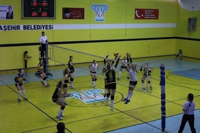 Sarı Melekler Yoluna Namağlup Devam Ediyor