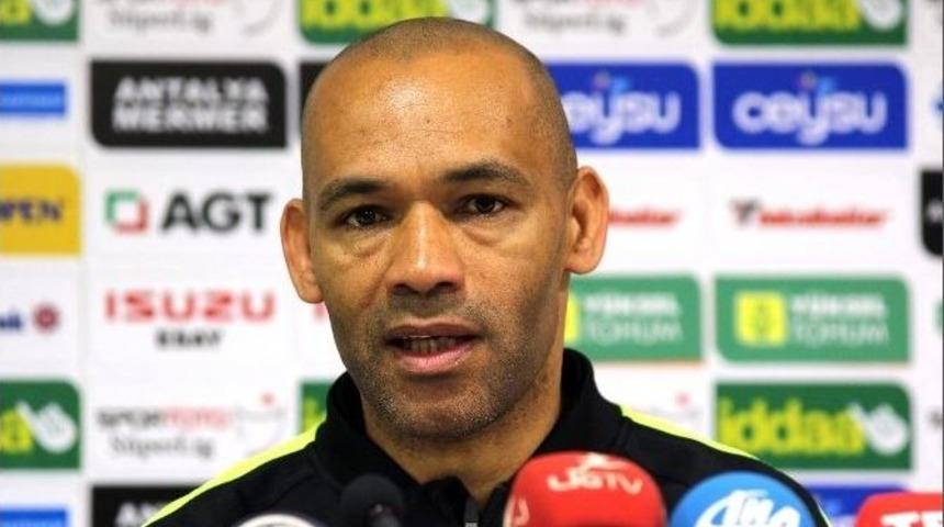 Morais: "takımımdan Memnunum"