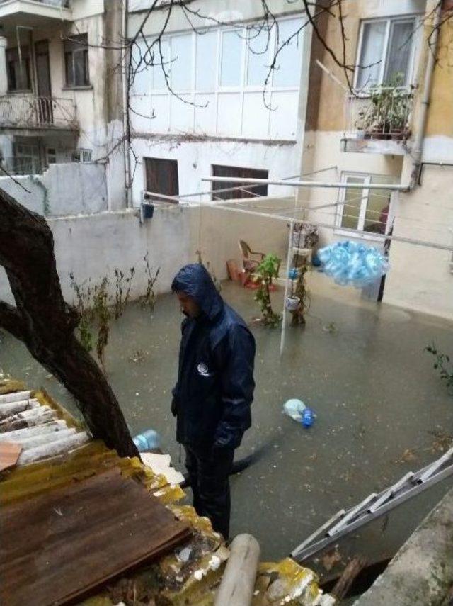 Lodos Ve Yağmurun Tahribatını Büyükşehir Gideriyor