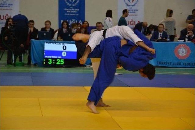 Türkiye Okul Sporları Judo Şampiyonası Sona Erdi