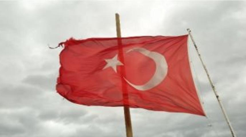 Bursa&rsquo;da Şiddetli R&uuml;zgar Ağa&ccedil; Devirdi