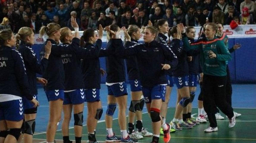 Rus Rakiplerini Mehter Marşı İle Karşıladılar