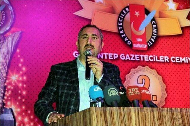 2015 Basın Ödülleri Sahiplerini Buldu