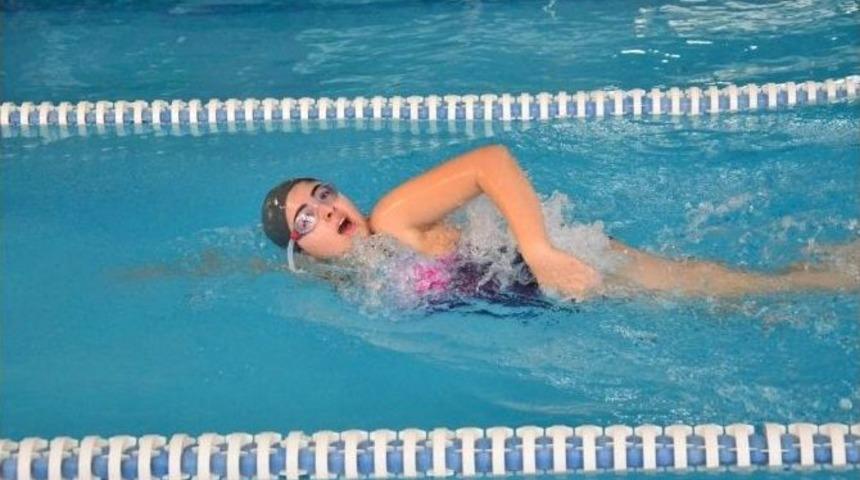 Okullararası Gen&ccedil;ler Y&uuml;zme Yarışmaları