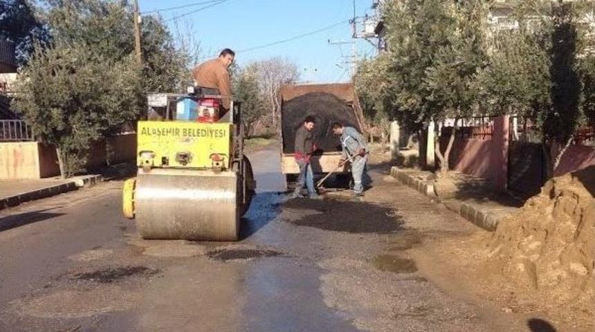 Alaşehir Belediyesi Asfalt Ve Bord&uuml;r &Ccedil;alışmalarını S&uuml;rd&uuml;r&uuml;yor