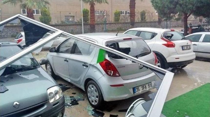 Seferihisar&rsquo;da Hortum Dehşeti