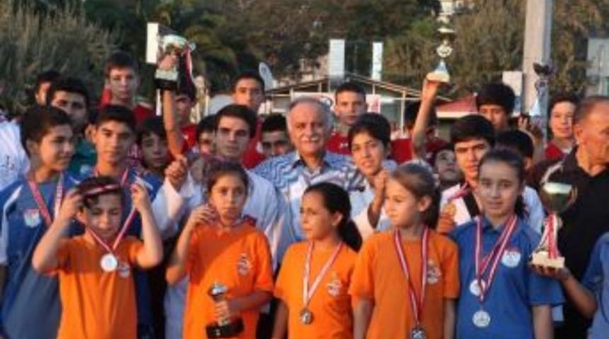 Efsaneler Metin Oktay İ&ccedil;in Buluşacak