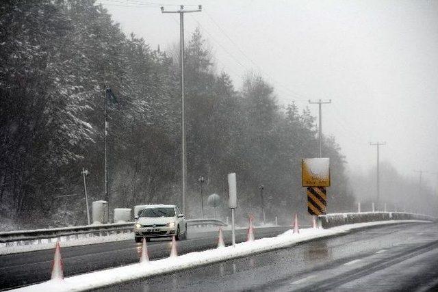 Bolu Dağı’nda Kar Yağışı Başladı