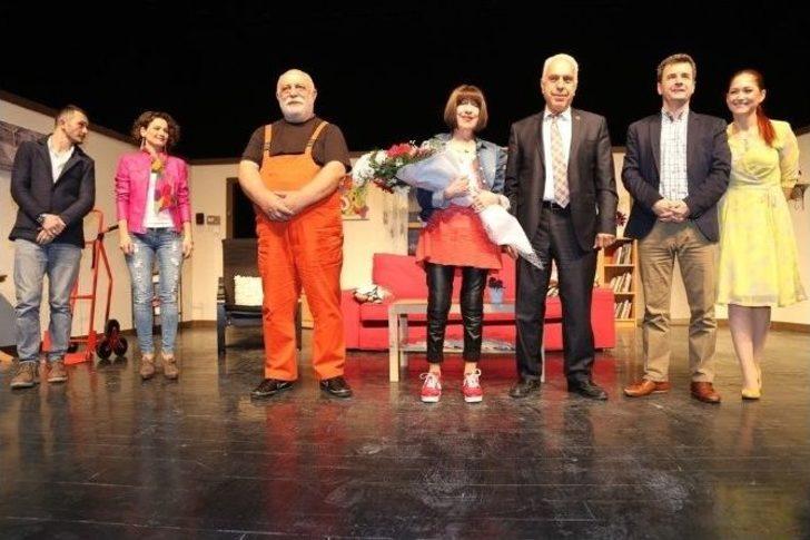 ‘zoraki Damat’ İzleyenleri Gülmekten Kırdı Geçirdi G1