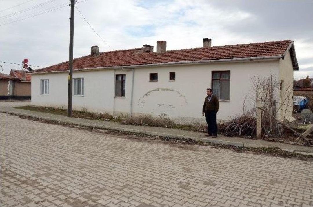 (&ouml;zel Haber) Evlerini Sel Basınca Eski Sağlık Ocağı Yeni Yuvaları Oldu