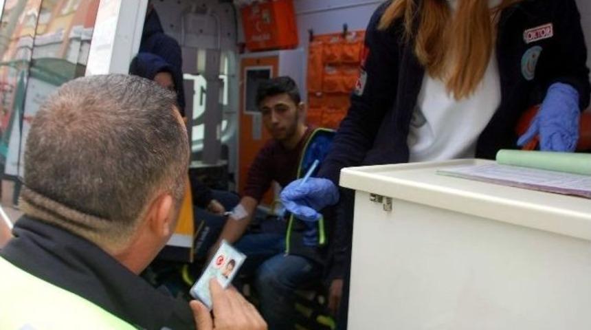 Motosiklet Devrildi: 1 Yaralı