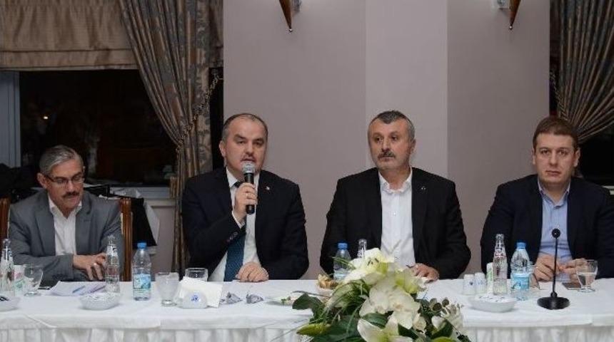 Başkan G&uuml;rlesin, G&ouml;n&uuml;ll&uuml; Teşekk&uuml;ller Platformuyla Buluştu