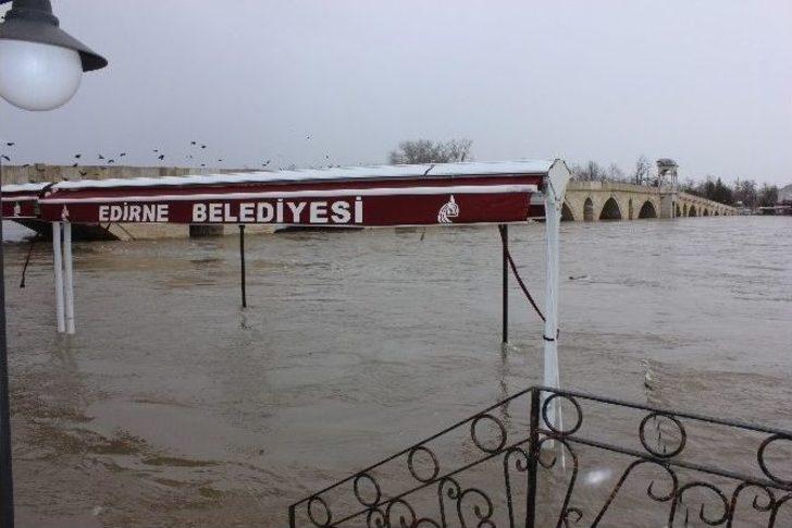 Edirne’de Sel Kapıya Dayandı! G3