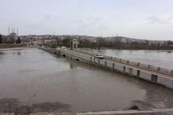 Edirne’de Sel Kapıya Dayandı! G4