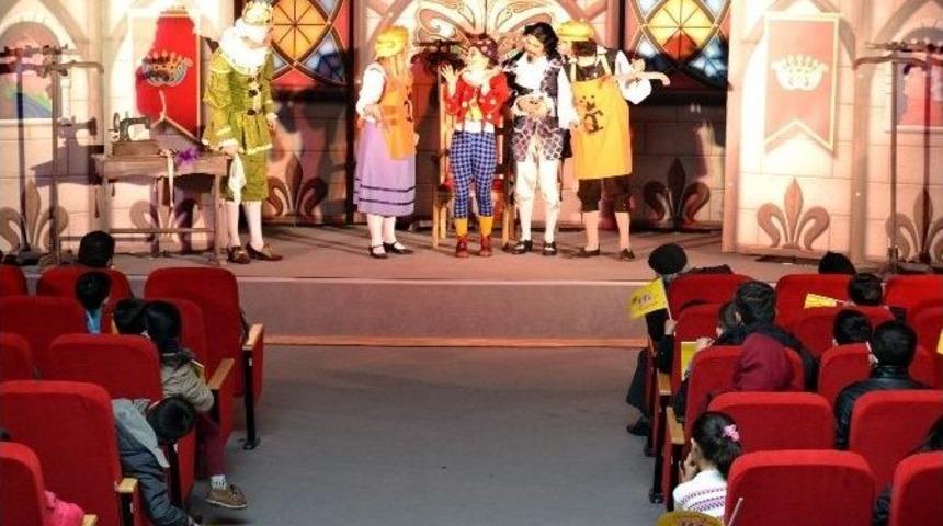 Eti &Ccedil;ocuk Tiyatrosu, Karab&uuml;k&rsquo;te &Ccedil;ocuklarla Buluştu