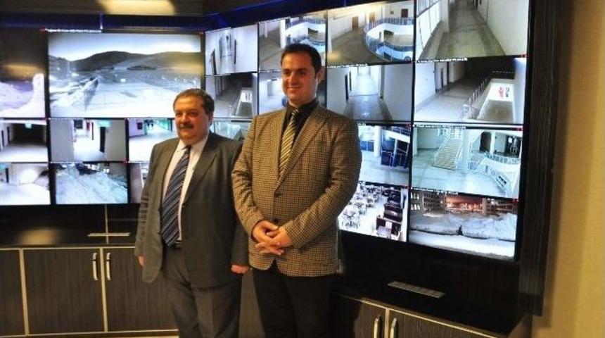Bitlis Eren &Uuml;niversitesi 400 Kamera İle İzleniyor