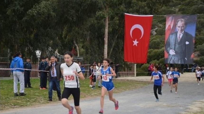 Kuşadası&rsquo;nda Kros R&uuml;zgarı Esti