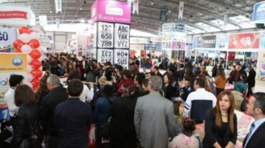 &Ccedil;ukurova Kitap Fuarı 281 Bin Okurun Ziyaretiyle Sona Erdi