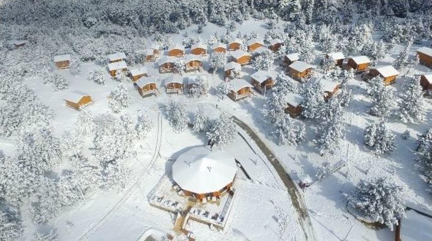 B&uuml;y&uuml;kşehir Belediyesi&rsquo;nden Karla M&uuml;cadele