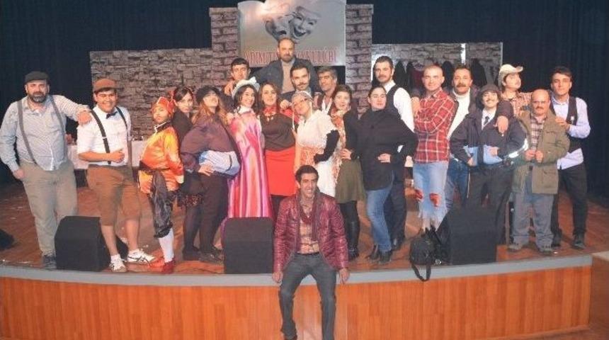 Patnos&rsquo;ta Tiyatro G&ouml;sterimi