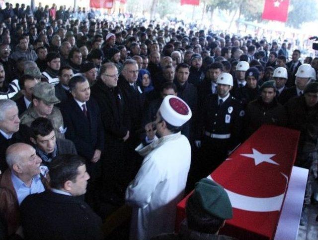 Şehit Polis Memuru Son Yolculuğuna Uğurlandı 1